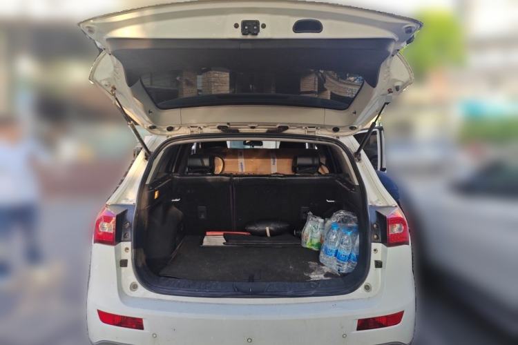 Used Zotye T600 2015 1.5T Manual Elite Model Trunk