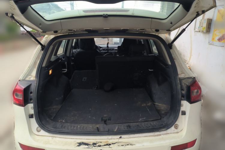 Used Zotye T600 2015 1.5T Manual Elite Model Trunk