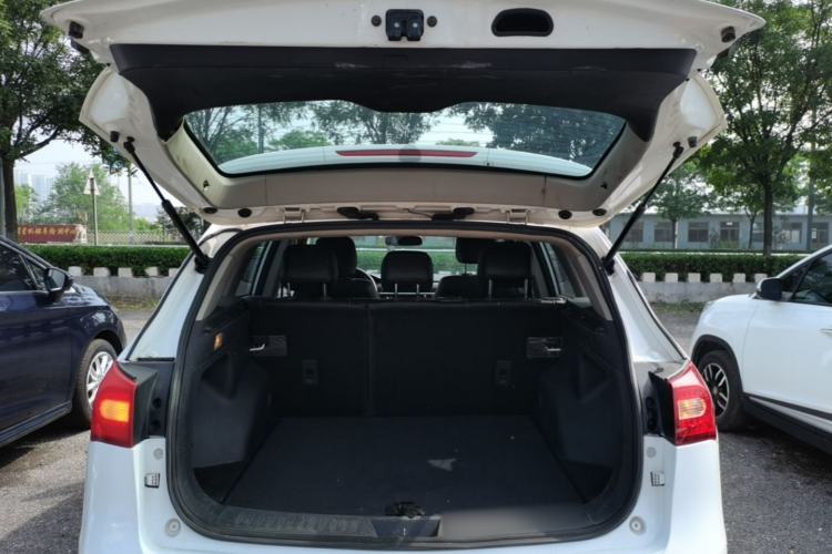 Used Zotye T600 2015 1.5T Manual Luxury Model Trunk
