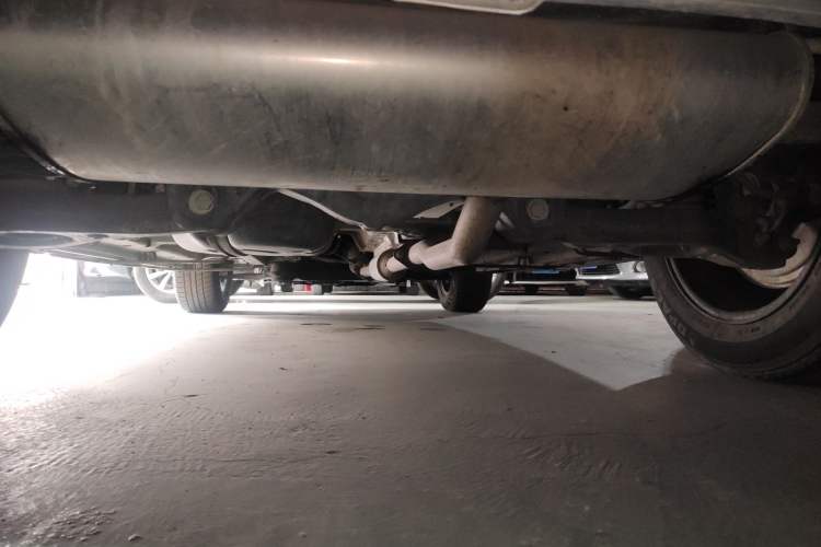 Used Zotye T600 2015 2.0T DCT Prestige Edition Chassis Rear