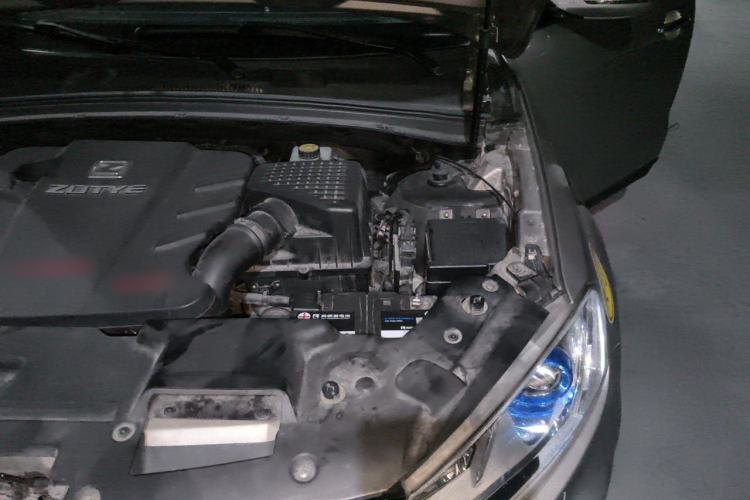 Used Zotye T600 2015 2.0T DCT Flagship Edition Engine Bay Left