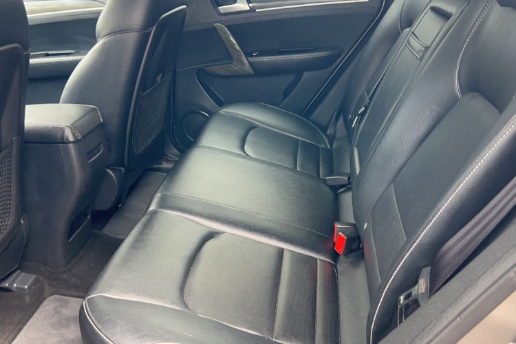 Used Zotye T600 2015 1.5T Manual Luxury Model Interior 1