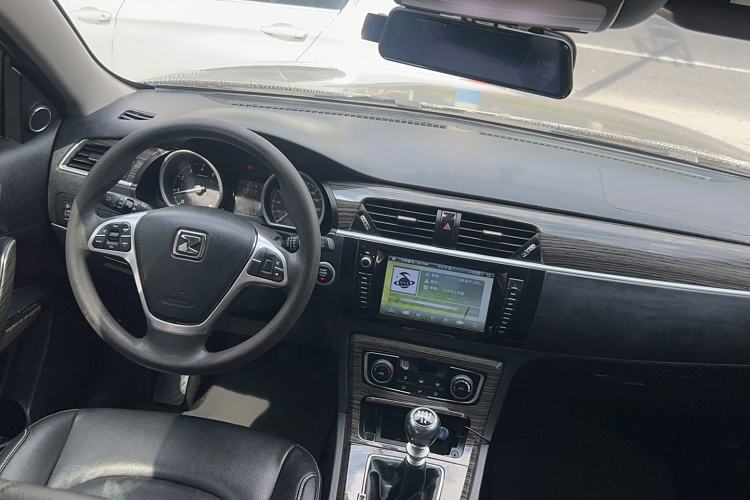 Used Zotye T600 2015 1.5T Manual Luxury Model Interior 3