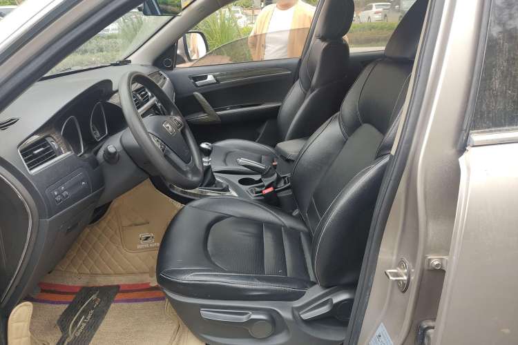 Used Zotye T600 2015 1.5T Manual Luxury Model Left Front Seat