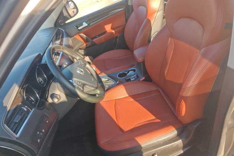 Used Zotye T600 2015 2.0T DCT Prestige Edition Left Front Seat