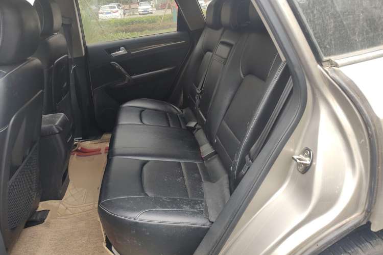 Used Zotye T600 2015 1.5T Manual Luxury Model Left Rear Seat