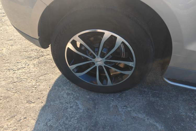 Used Zotye T600 2015 2.0T DCT Prestige Edition Right Rear Wheel Hub