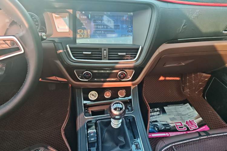 Used Zotye T600 2016 Sport Edition 1.5T Manual Prestige Model Audio And AC Panel