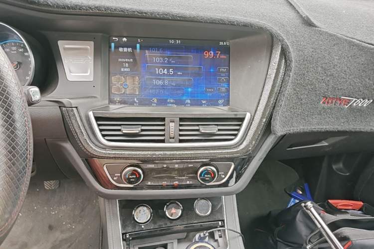 Used Zotye T600 2016 Sport Edition 1.5T Manual Luxury Model Audio And AC Panel