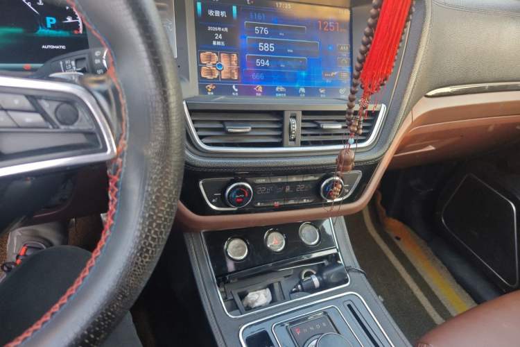 Used Zotye T600 2016 Sport Edition 2.0T DCT Prestige Model Audio And AC Panel