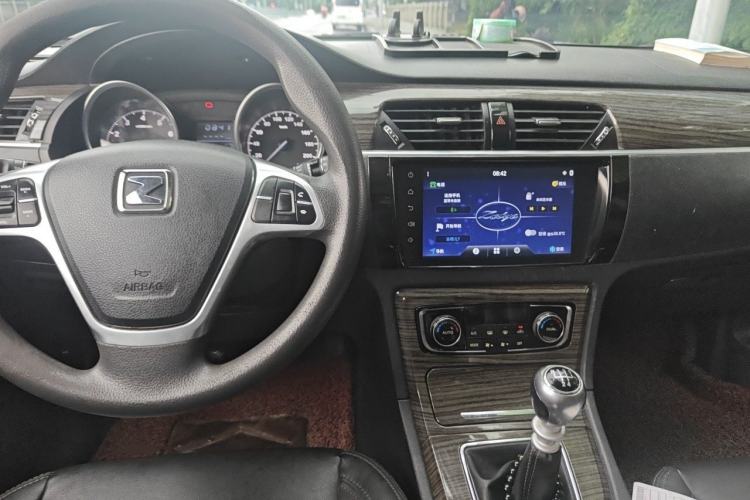 Used Zotye T600 2016 1.5T Manual Luxury Edition Center Console
