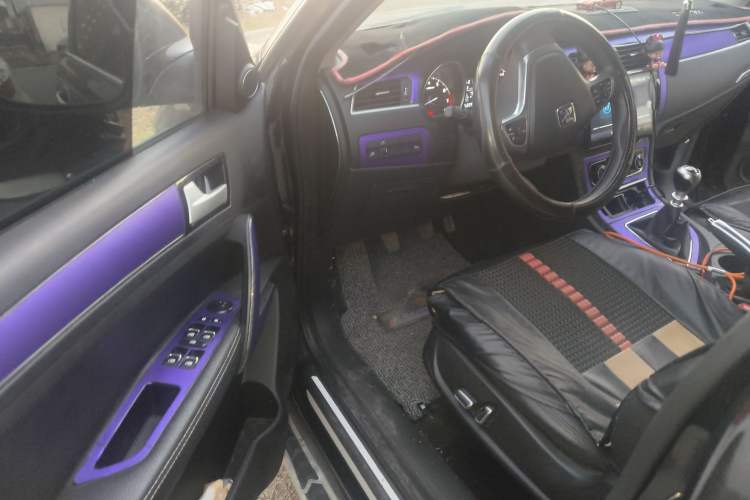Used Zotye T600 2016 1.5T Manual Luxury Edition Driver Seat