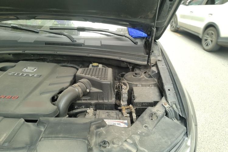 Used Zotye T600 2016 Sport Edition 2.0T DCT Luxury Model Engine Bay Left