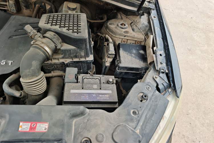 Used Zotye T600 2016 1.5T Manual Luxury Model Engine Bay Left