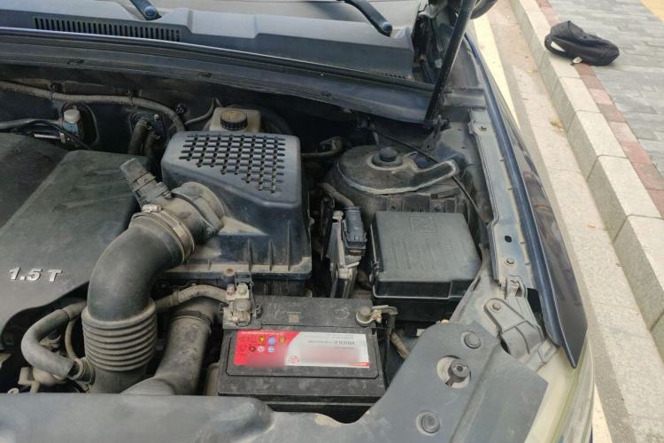 Used Zotye T600 2016 1.5T Manual Luxury Model Engine Bay Left