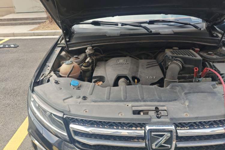 Used Zotye T600 2016 Sport Edition 1.5T Manual Luxury Model Engine Bay Right