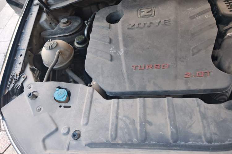 Used Zotye T600 2016 Sport Edition 2.0T DCT Prestige Model Engine Bay Right