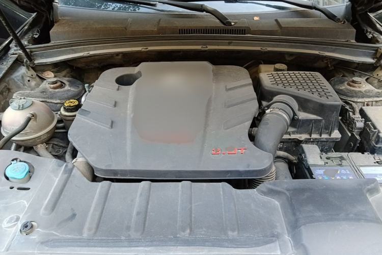 Used Zotye T600 2016 Sport Edition 2.0T DCT Luxury Model Engine Bay