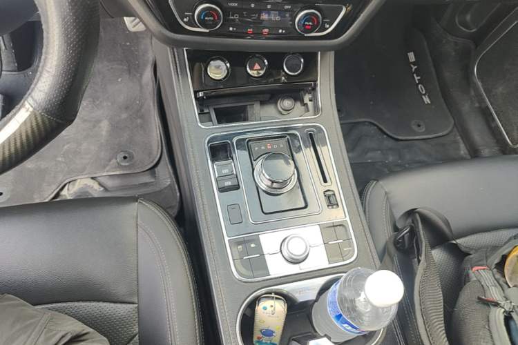 Used Zotye T600 2016 Sport Edition 2.0T DCT Prestige Model Gear Lever