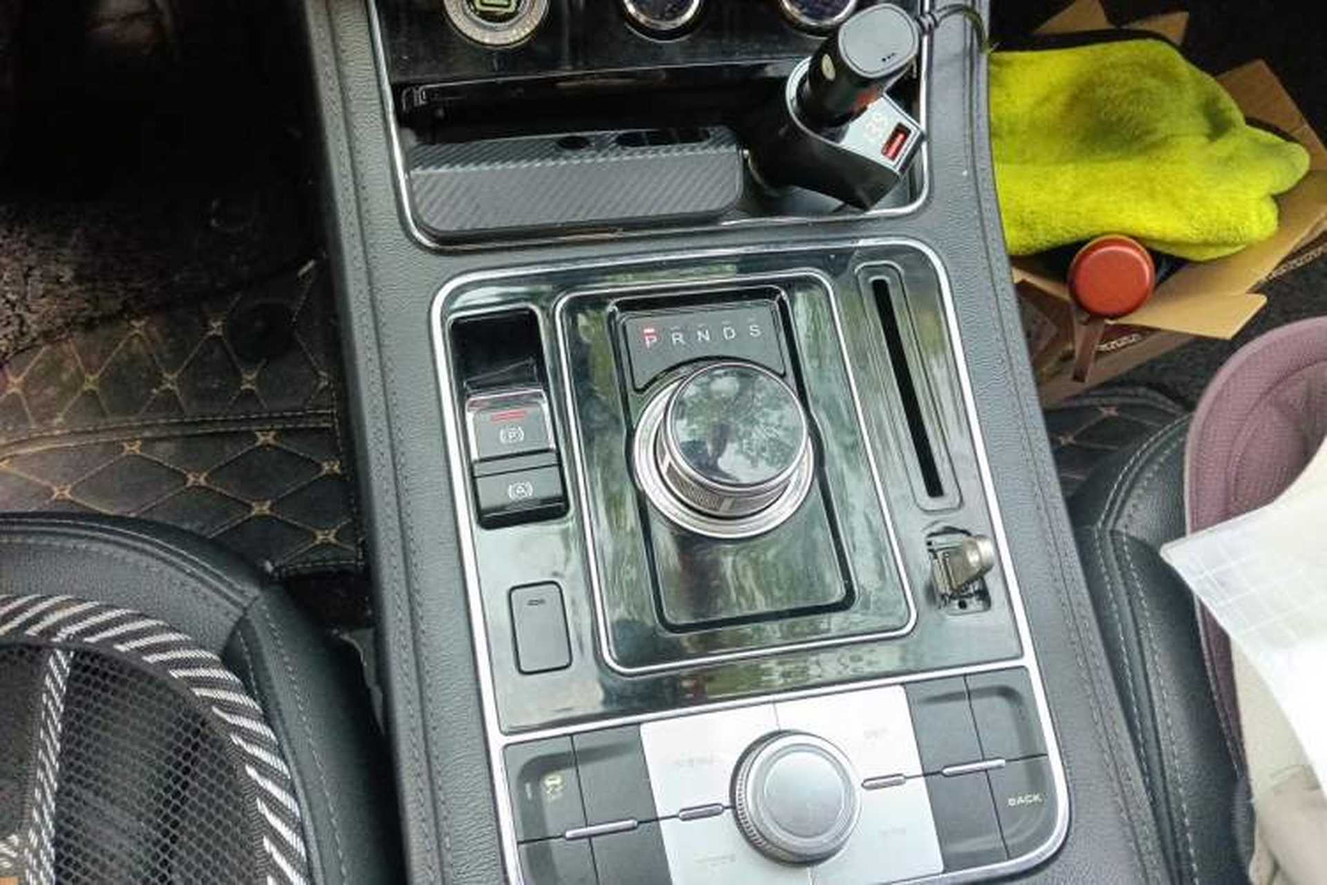 Used Zotye T600 2016 Sport Edition 2.0T DCT Luxury Model Gear Lever