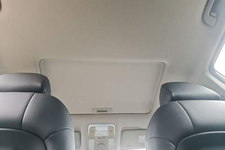 Used Zotye T600 2016 Sport Edition 1.5T Manual Luxury Model Headliner