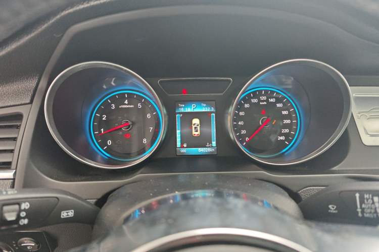 Used Zotye T600 2016 Sport Edition 2.0T DCT Luxury Model Instrument Cluster