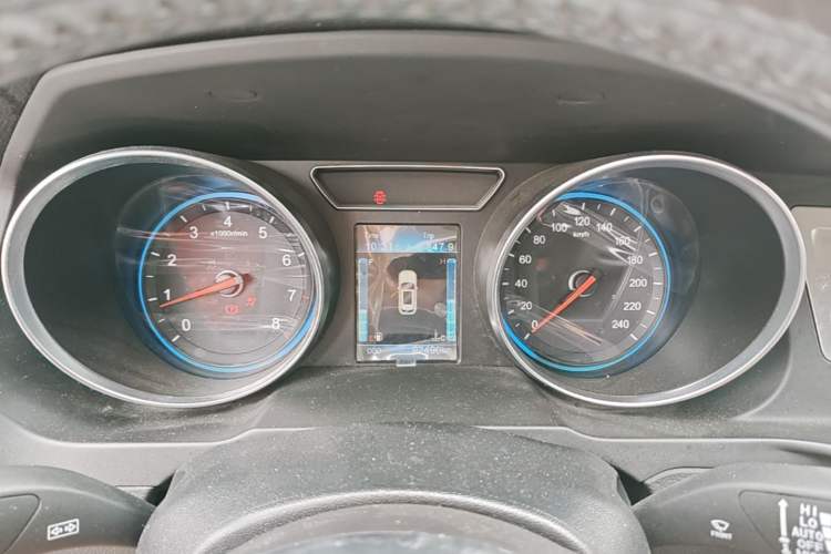Used Zotye T600 2016 Sport Edition 1.5T Manual Luxury Model Instrument Cluster