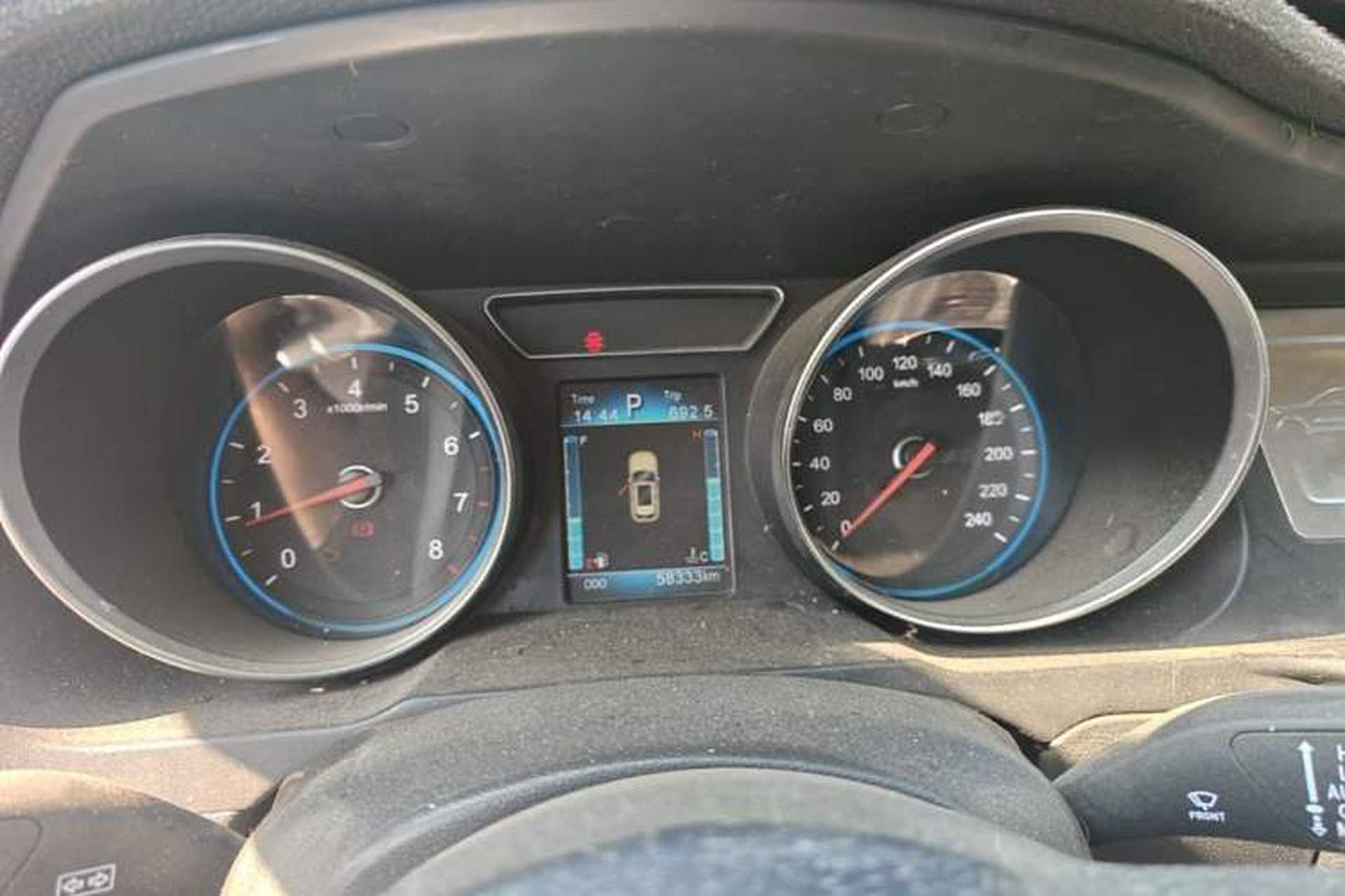 Used Zotye T600 2016 Sport Edition 2.0T DCT Luxury Model Instrument Cluster