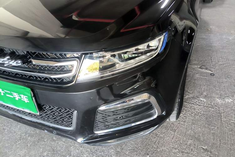 Used Zotye T600 2016 Sport Edition 2.0T DCT Prestige Model Left Front Headlight