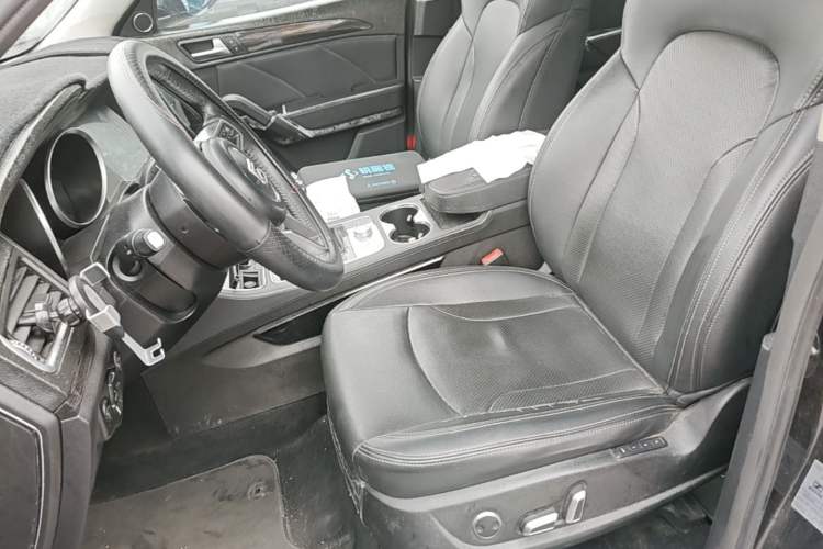 Used Zotye T600 2016 Sport Edition 1.5T Manual Luxury Model Left Front Seat