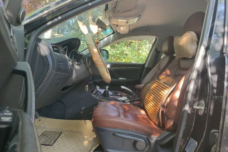 Used Zotye T600 2016 1.5T Manual Elite Edition Left Front Seat