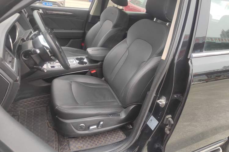 Used Zotye T600 2016 Sport Edition 2.0T DCT Luxury Model Left Front Seat