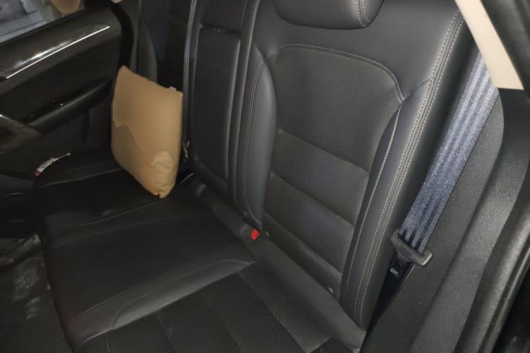 Used Zotye T600 2016 1.5T Manual Luxury Edition Left Rear Seat