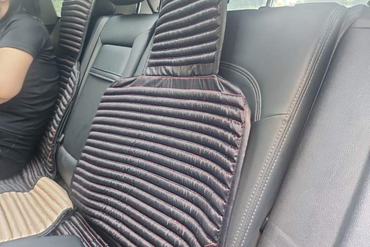 Used Zotye T600 2016 1.5T Manual Luxury Edition Left Rear Seat