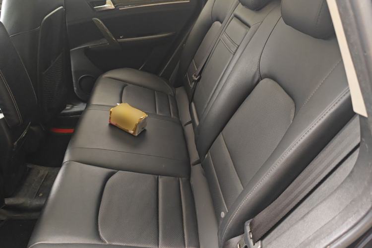 Used Zotye T600 2016 1.5T Manual Luxury Model Left Rear Seat