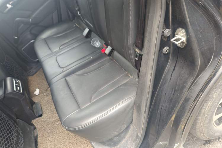 Used Zotye T600 2016 Sport Edition 1.5T Manual Luxury Model Left Rear Seat