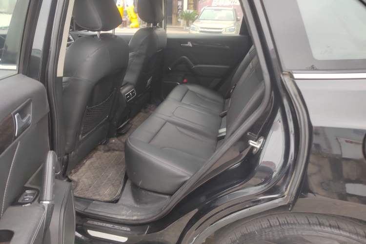 Used Zotye T600 2016 Sport Edition 2.0T DCT Luxury Model Left Rear Seat