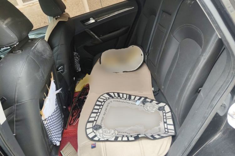 Used Zotye T600 2016 1.5T Manual Luxury Edition Left Rear Seat