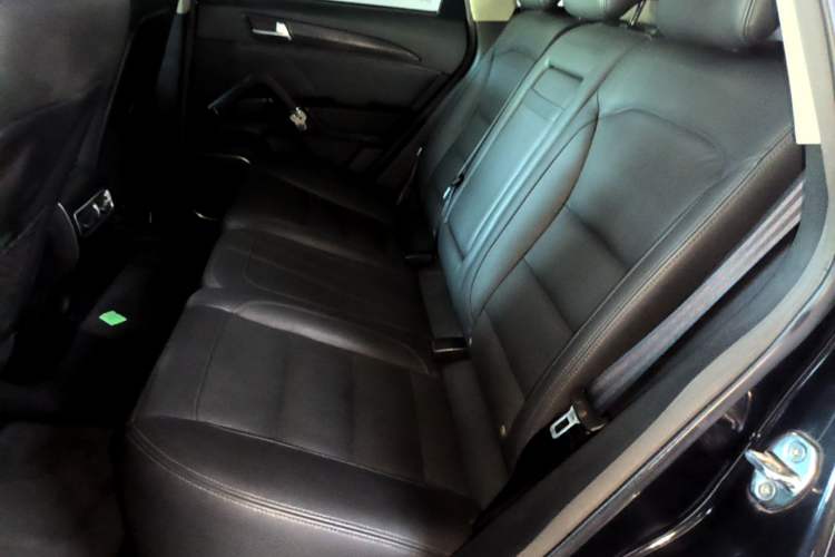 Used Zotye T600 2016 Sport Edition 2.0T DCT Prestige Model Left Rear Seat