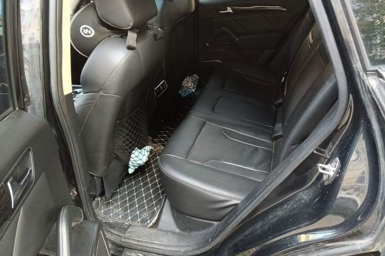 Used Zotye T600 2016 Sport Edition 2.0T DCT Luxury Model Left Rear Seat