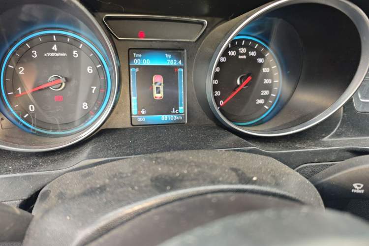 Used Zotye T600 2016 Sport Edition 1.5T Manual Luxury Model Odometer Close Up