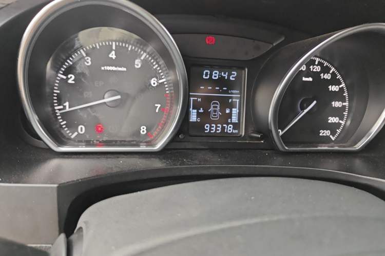 Used Zotye T600 2016 1.5T Manual Luxury Edition Odometer Close Up