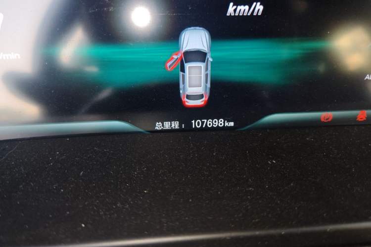 Used Zotye T600 2016 Sport Edition 2.0T DCT Prestige Model Odometer Close Up
