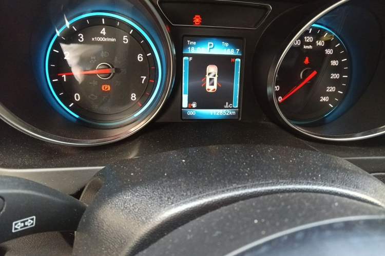 Used Zotye T600 2016 Sport Edition 2.0T DCT Luxury Model Odometer Close Up