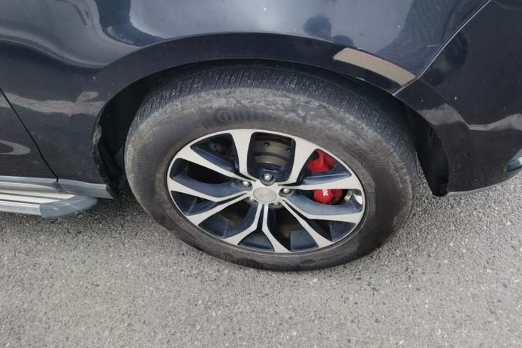 Used Zotye T600 2016 Sport Edition 2.0T DCT Prestige Model Right Front Wheel Hub