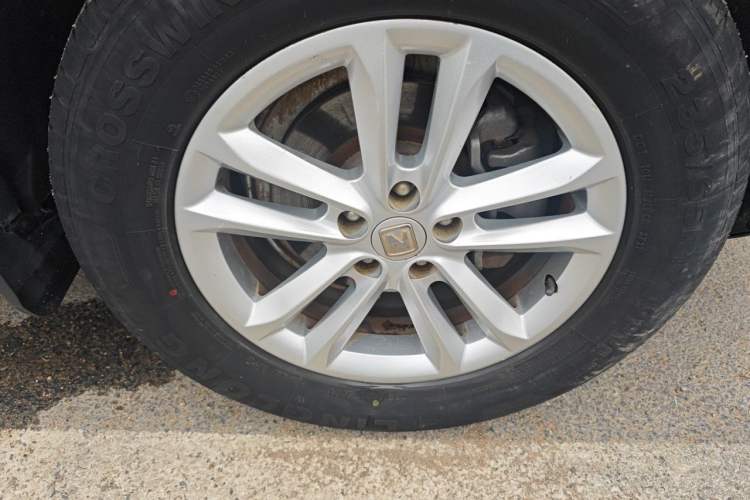 Used Zotye T600 2016 1.5T Manual Luxury Model Right Front Wheel Hub