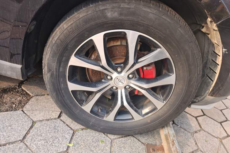 Used Zotye T600 2016 Sport Edition 2.0T DCT Prestige Model Right Front Wheel Hub