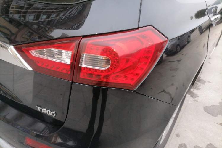 Used Zotye T600 2016 1.5T Manual Elite Edition Right Rear Taillight
