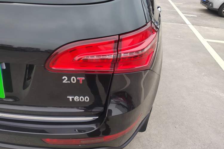 Used Zotye T600 2016 Sport Edition 2.0T DCT Luxury Model Right Rear Taillight