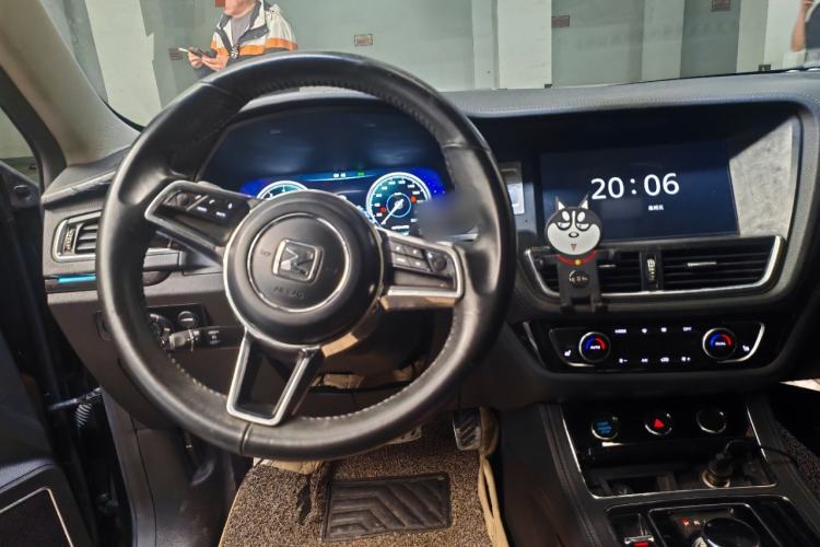 Used Zotye T600 2016 2.0T DCT Prestige Edition Steering Wheel